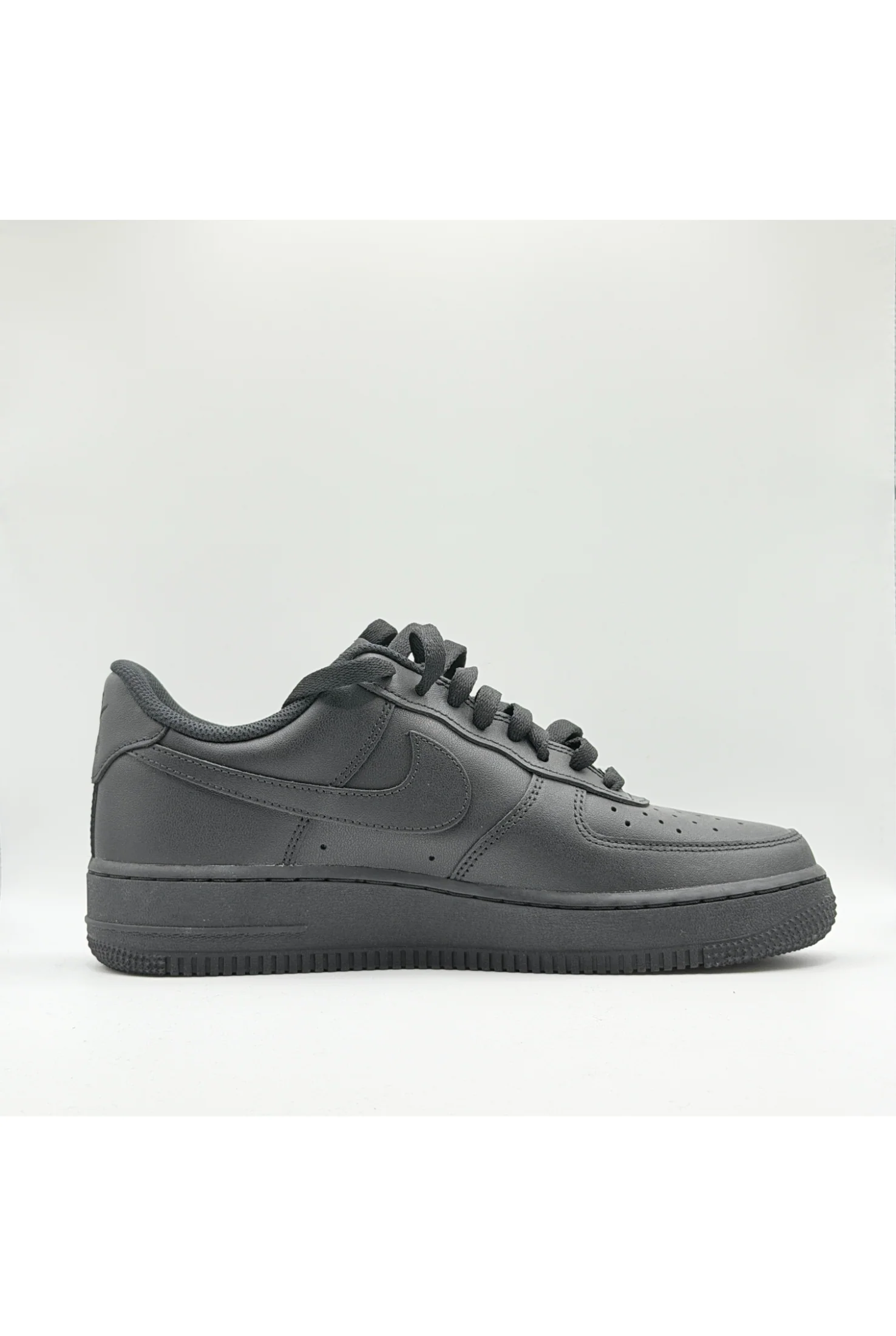 Nike Air Force 1 Low 07 - Image 4
