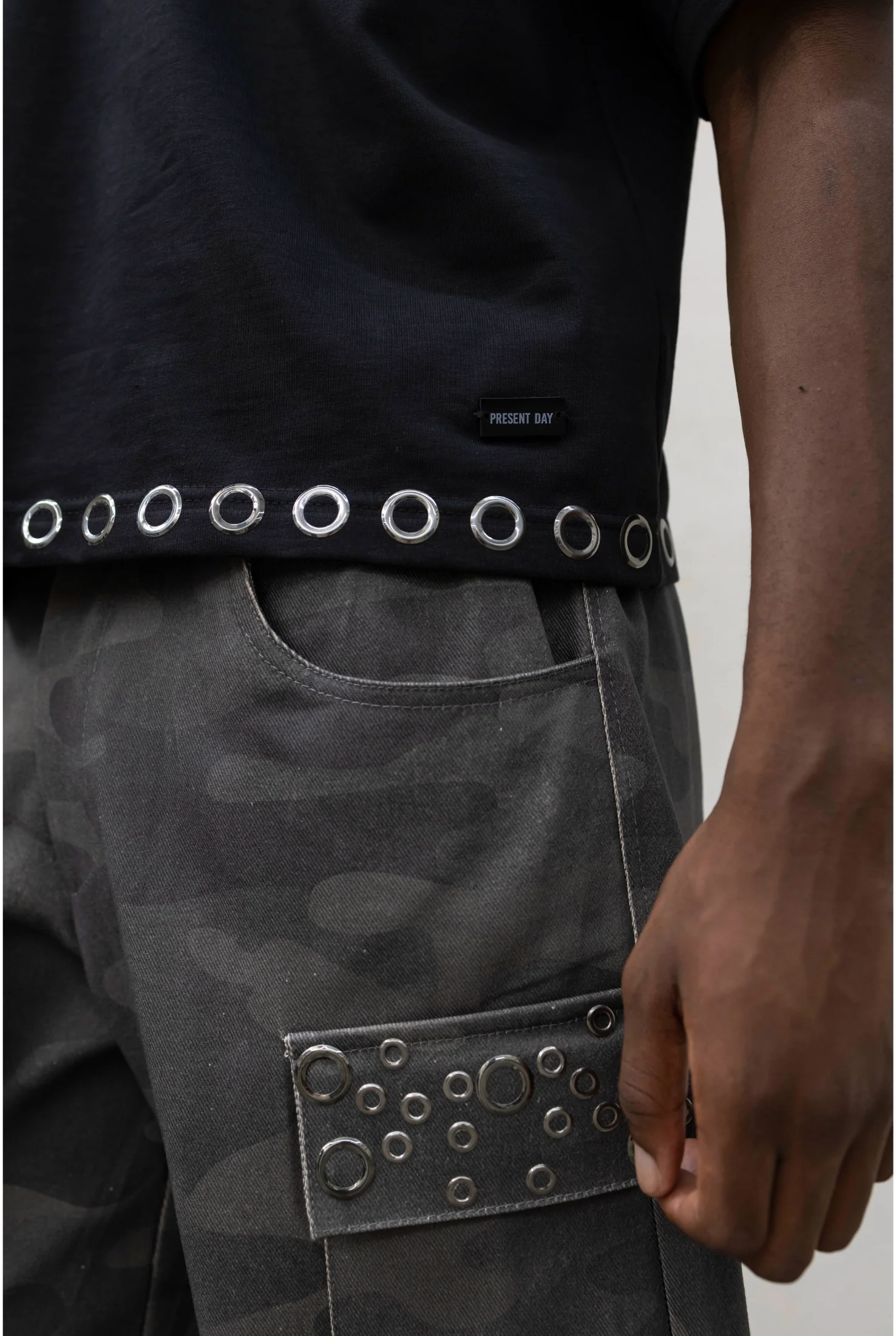 T-shirt PRESENT DAY Borchie - Image 9